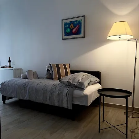 Flora's Апартаменты